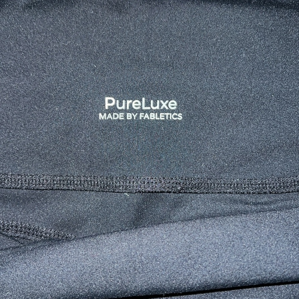 PureLuxe Fabletics Black legging S w/pockets - Picture 2 of 4